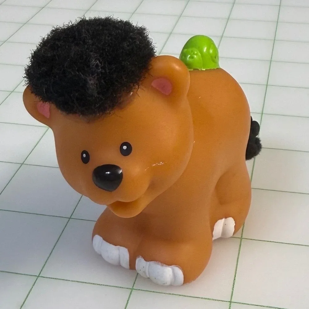 Y2K Fisher-Price Little People Touch & Feel Lioness Noah's Ark Zoo Jungle Safari
